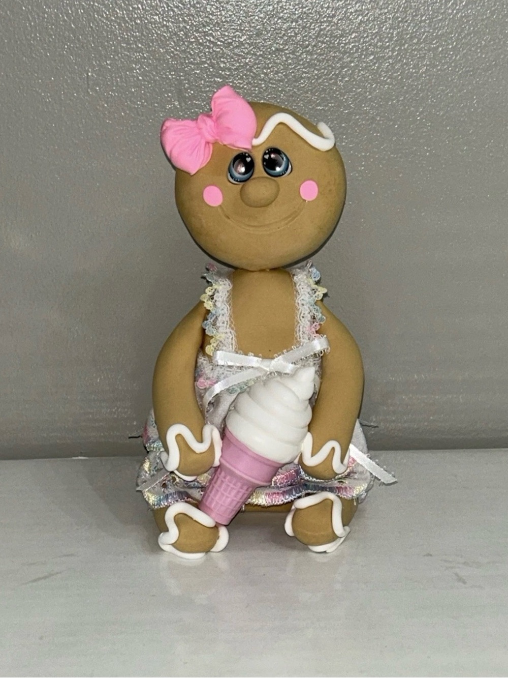 Pink-Accented fake Gingerbread with Ice Cream handmade